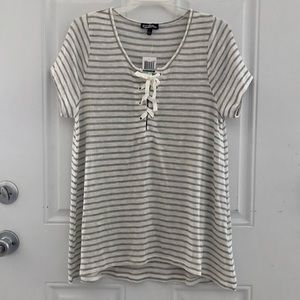 Women’s top NWT